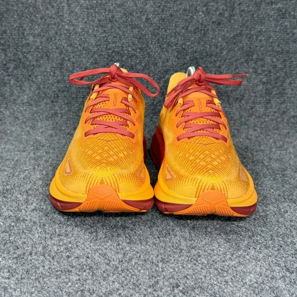 Hoka One One hoka one